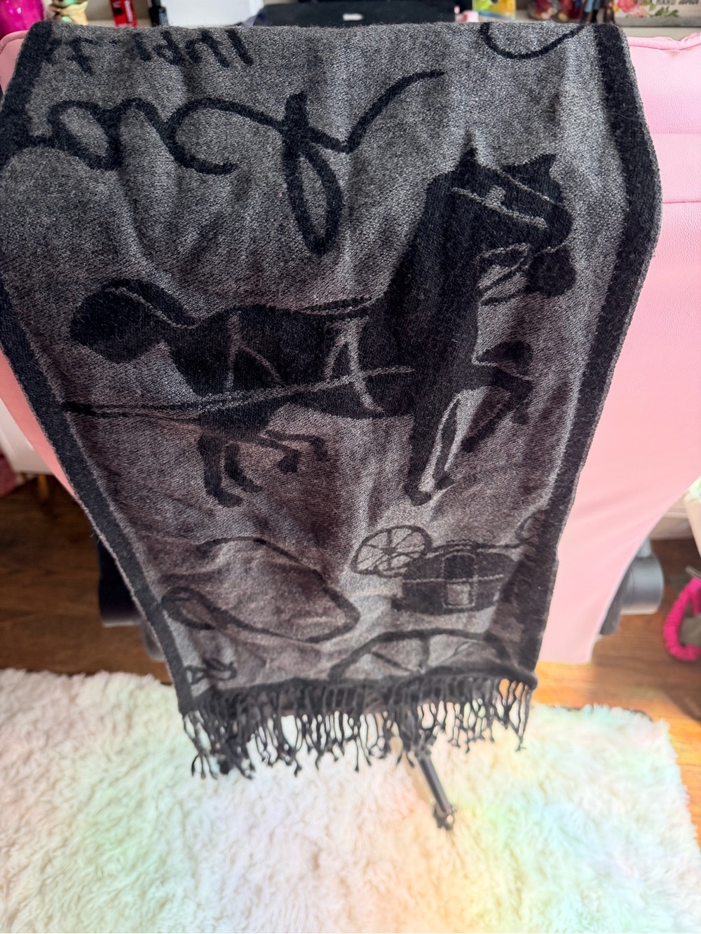 Coach scarf - Picture 3 of 3
